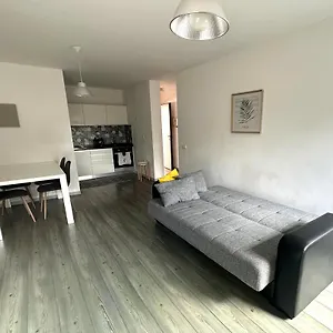 Apartamento Suspenso Madeira